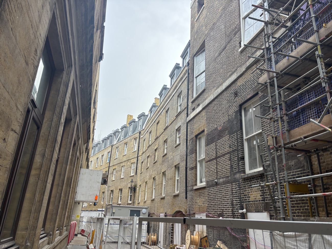 Cambridge House Hotel — neighbouring townscape